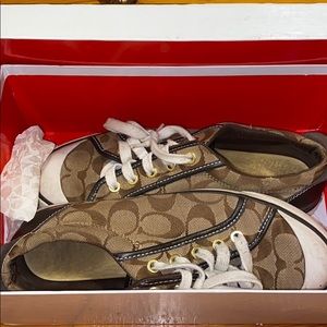 Coach shoes